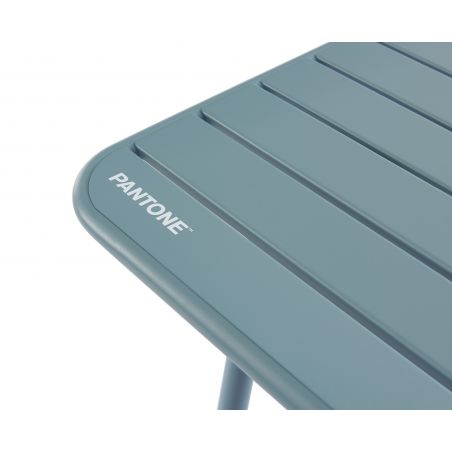 Table de jardin PANTONE en acier bleu givré 160x190 cm